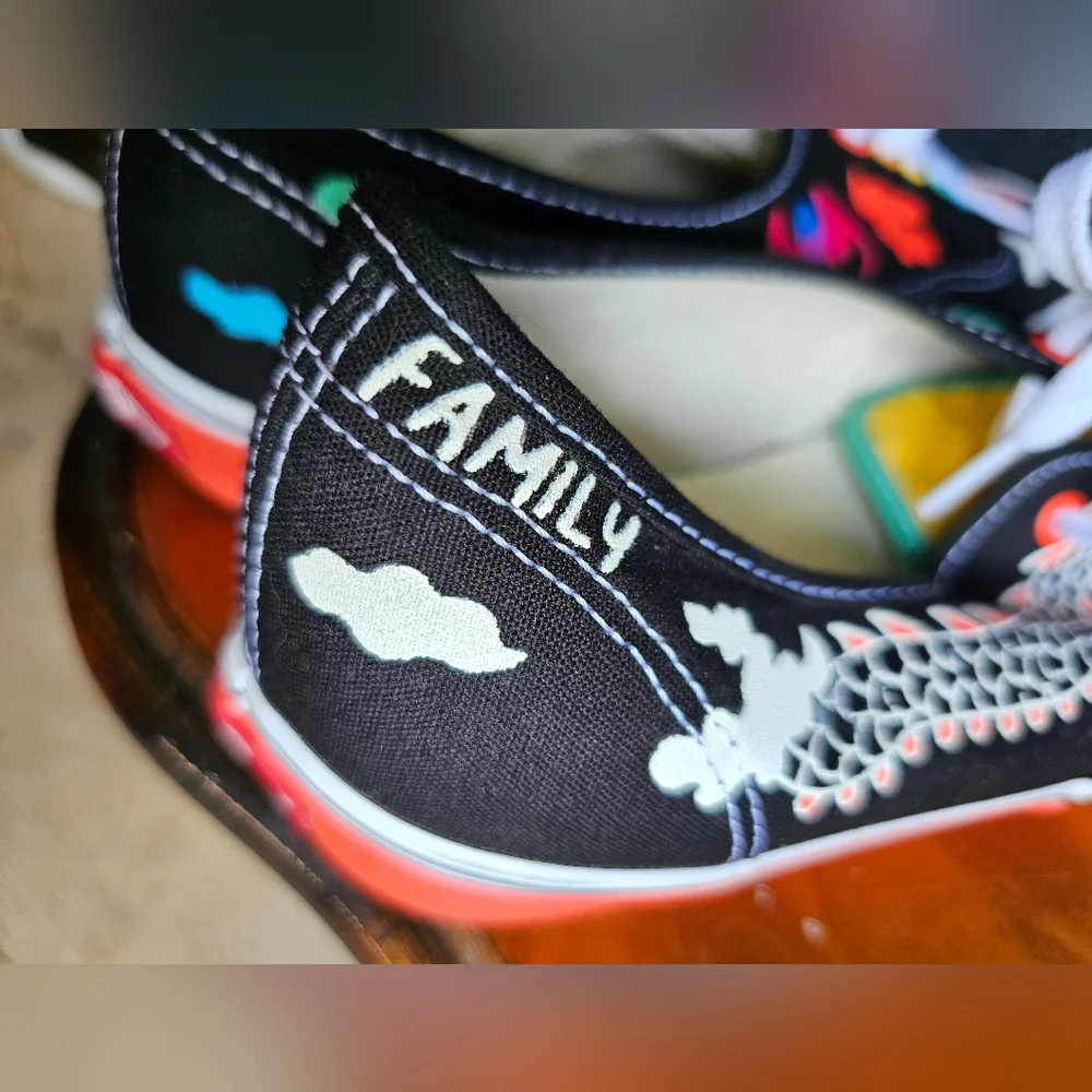 Vans X Kaitlin Chan Pride/Awareness Authentic Sneakers M-10.5 W-12 - Picture 9 of 12